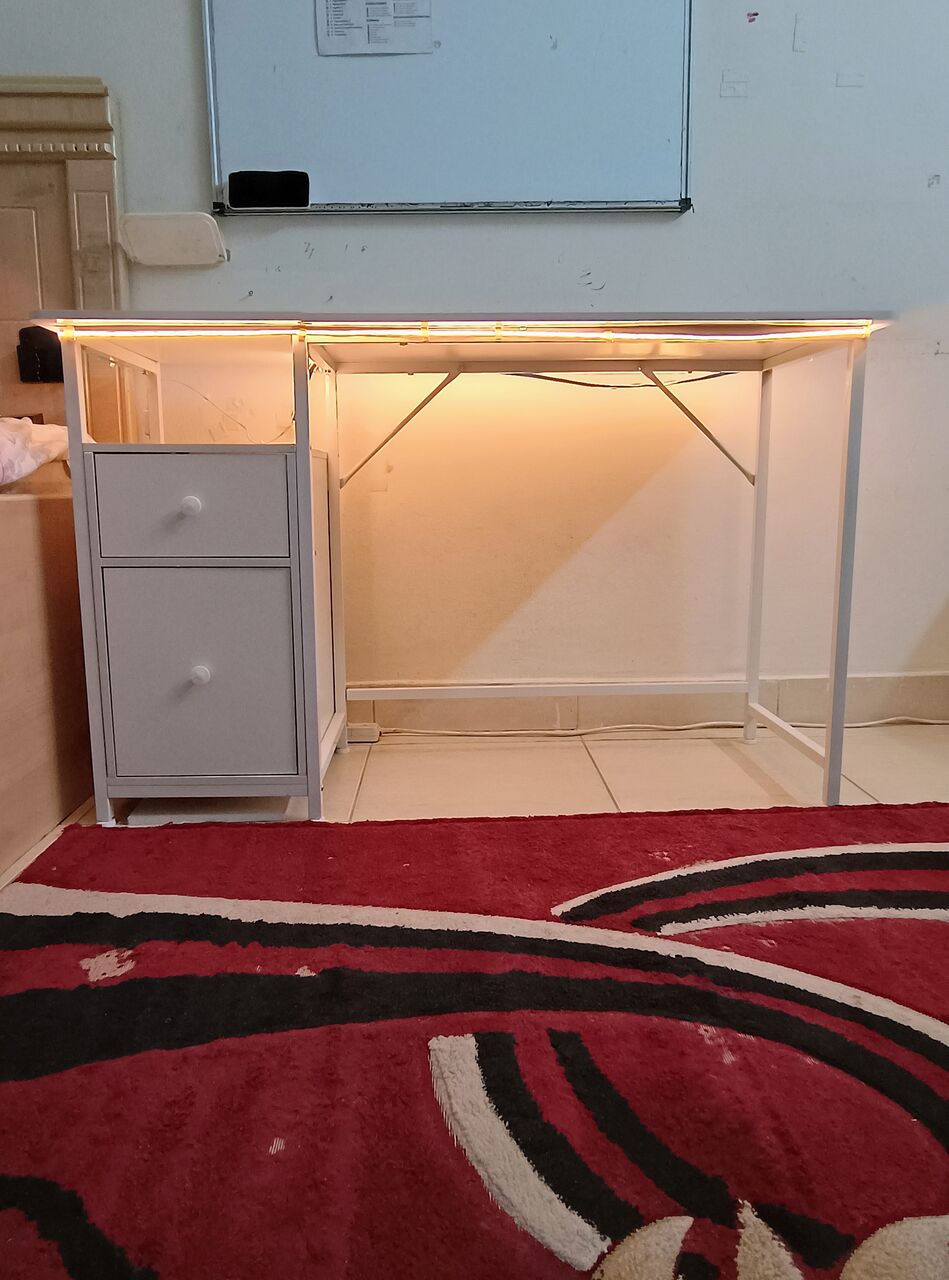 Riyadh, Furniture, SAR 280,  Modern White Study Desk With LED Ambient Lights - Few Months Used