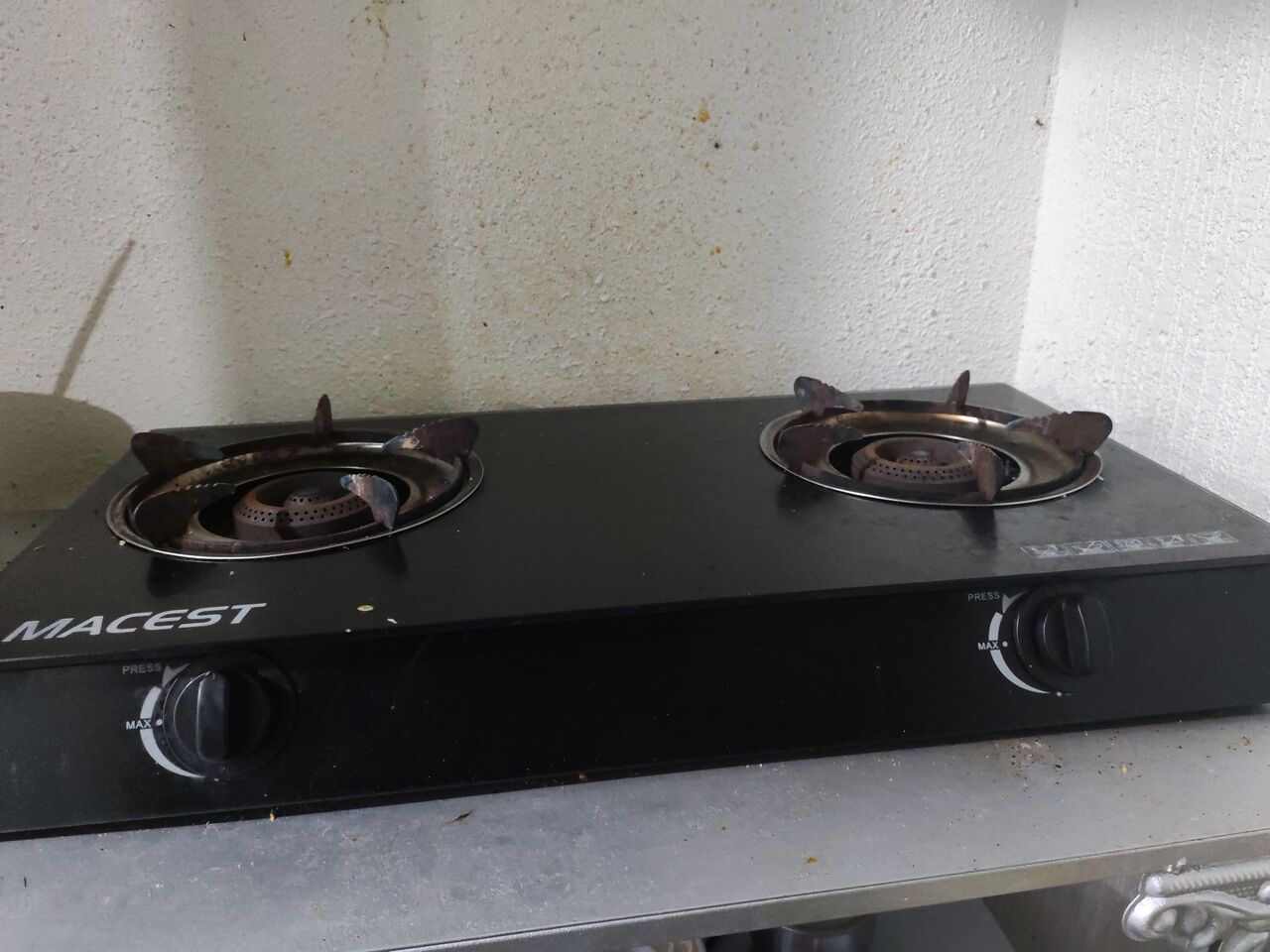 Riyadh, Household Items, SAR 520,  Fridge, Air Fryer, Washing Machine, Stove, Cloth Stand, Mixer
