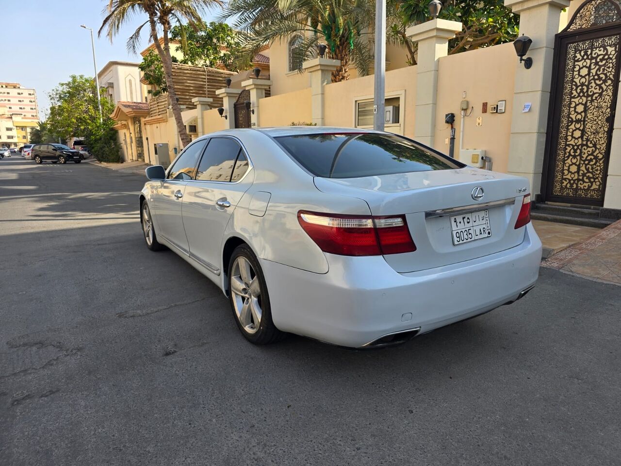 Jeddah, Vehicles, Cars & Trucks , SAR 26000,  Lexus LS 460,  2007,  Automatic,  280000 KM,  Lexus LS460 Full Option Price Negotiable