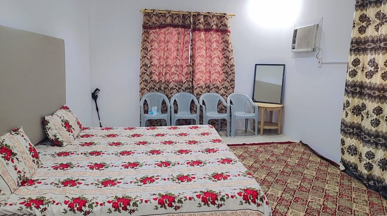 Al Muruj, Rooms for Rent, SAR 2000/month,  Furnished,  Furnished Room Available For Executive Person In A Family Flat / Al Murooj