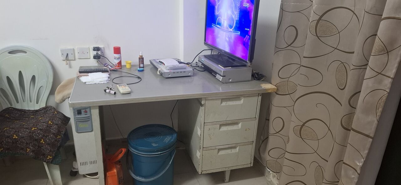 Kuwait City, Electronics, KWD 35,  Tv, Receiver, Table