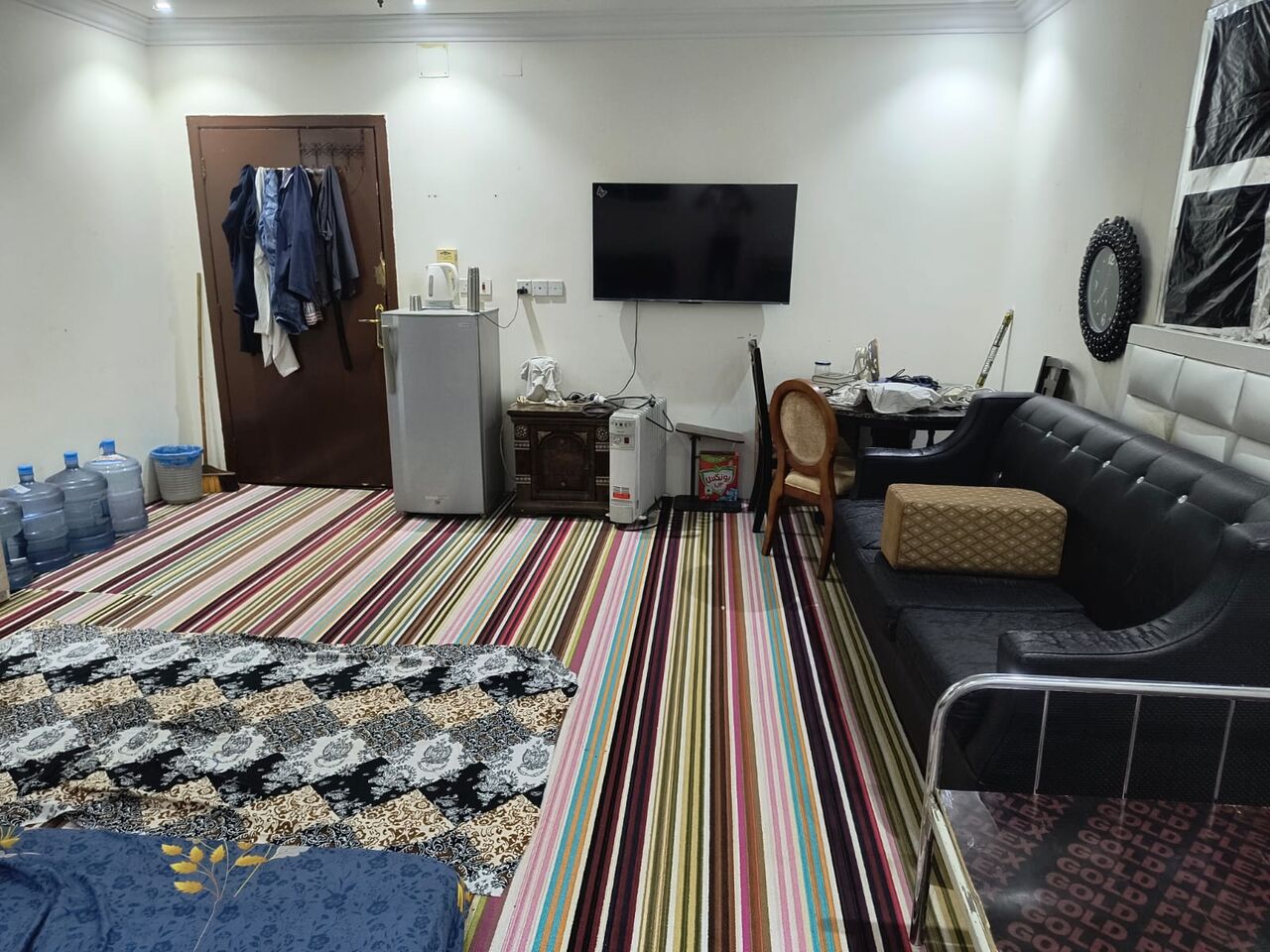 Al-Muzahmiya, Rooms for Rent, SAR 600/month,  Furnished,  36 Sq. Meter,  Bed Space In Big Room With Shared Kitchen, Hall For Executive Bachelor (Qiddiya Preferred)