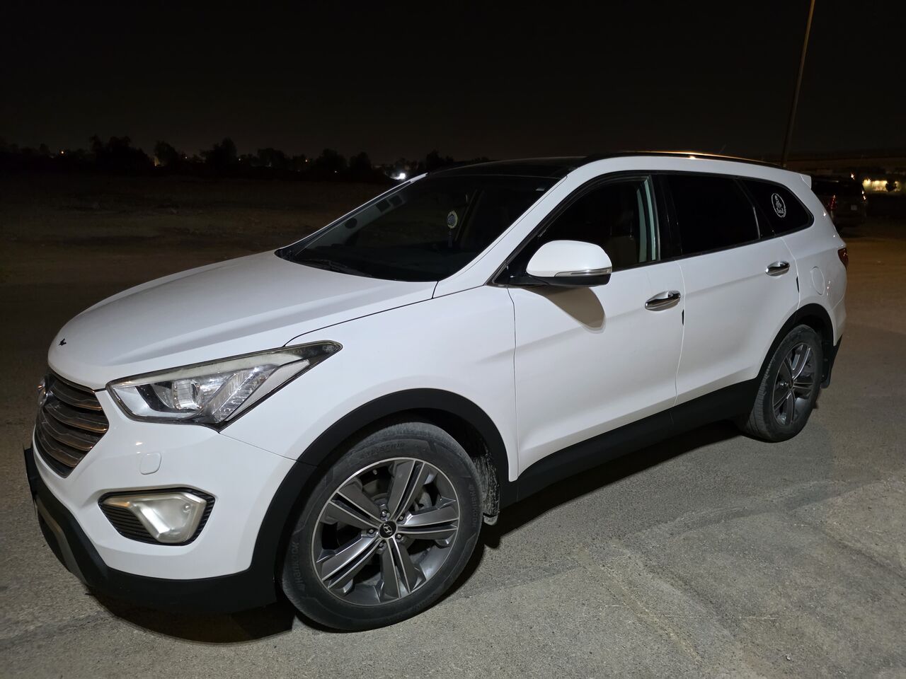 Riyadh, Vehicles, Cars & Trucks , SAR 49000,  Hyundai Grand Santafe,  2016,  Automatic,  235000 KM,