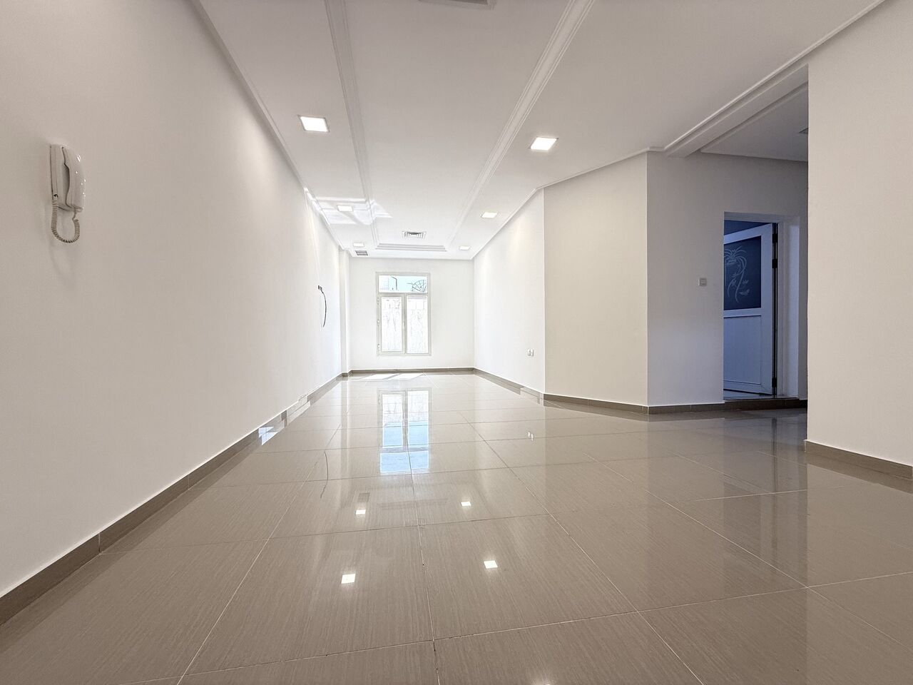 Salwa, Apartments, Flats, Houses & Villas, KWD 500/month,  3 BR,  Salwa &ndash; Unfurnished Three Bedroom Apartment With Balcony