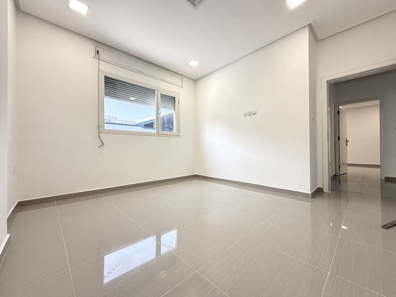 Salwa, Apartments, Flats, Houses & Villas, KWD 500/month,  3 BR,  Salwa &ndash; Unfurnished Three Bedroom Apartment With Balcony