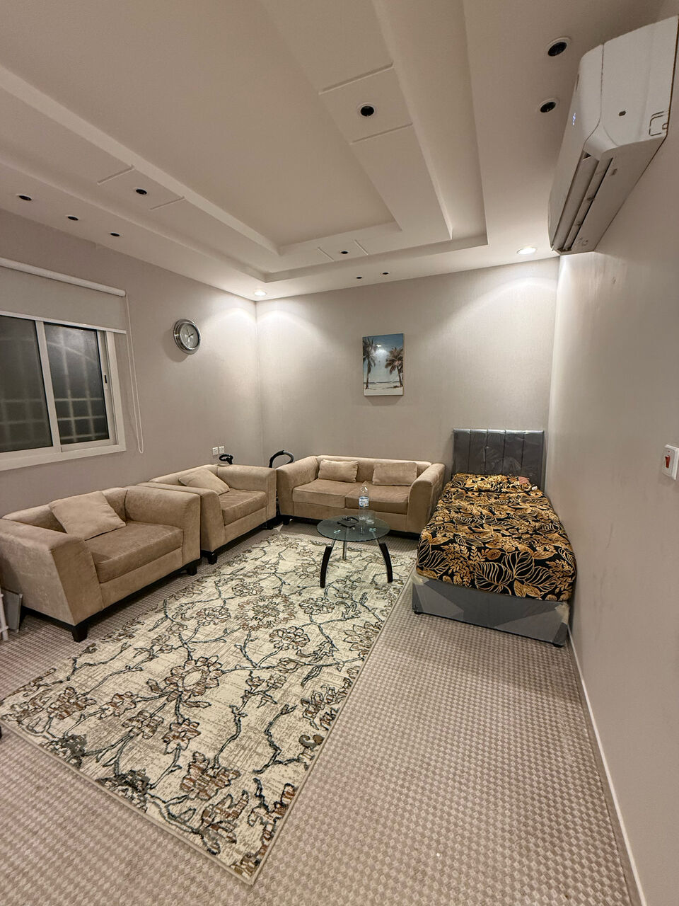 Al Aqeeq, Apartments, Flats, Houses & Villas, SAR 1800/month,  1 BR,  Fully Furnished Room For Rent. Executive Bechlor Only.
