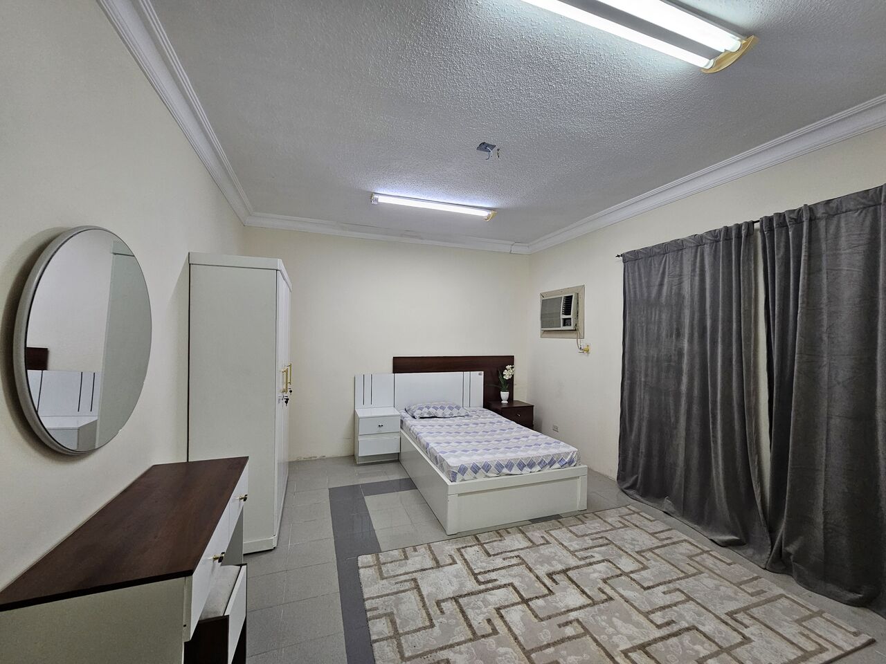 Al Jubail Al Balad, Apartments, Flats, Houses & Villas, SAR 1400/month,  Furnished,  Excellent Executive Bachelor Room With Sea View