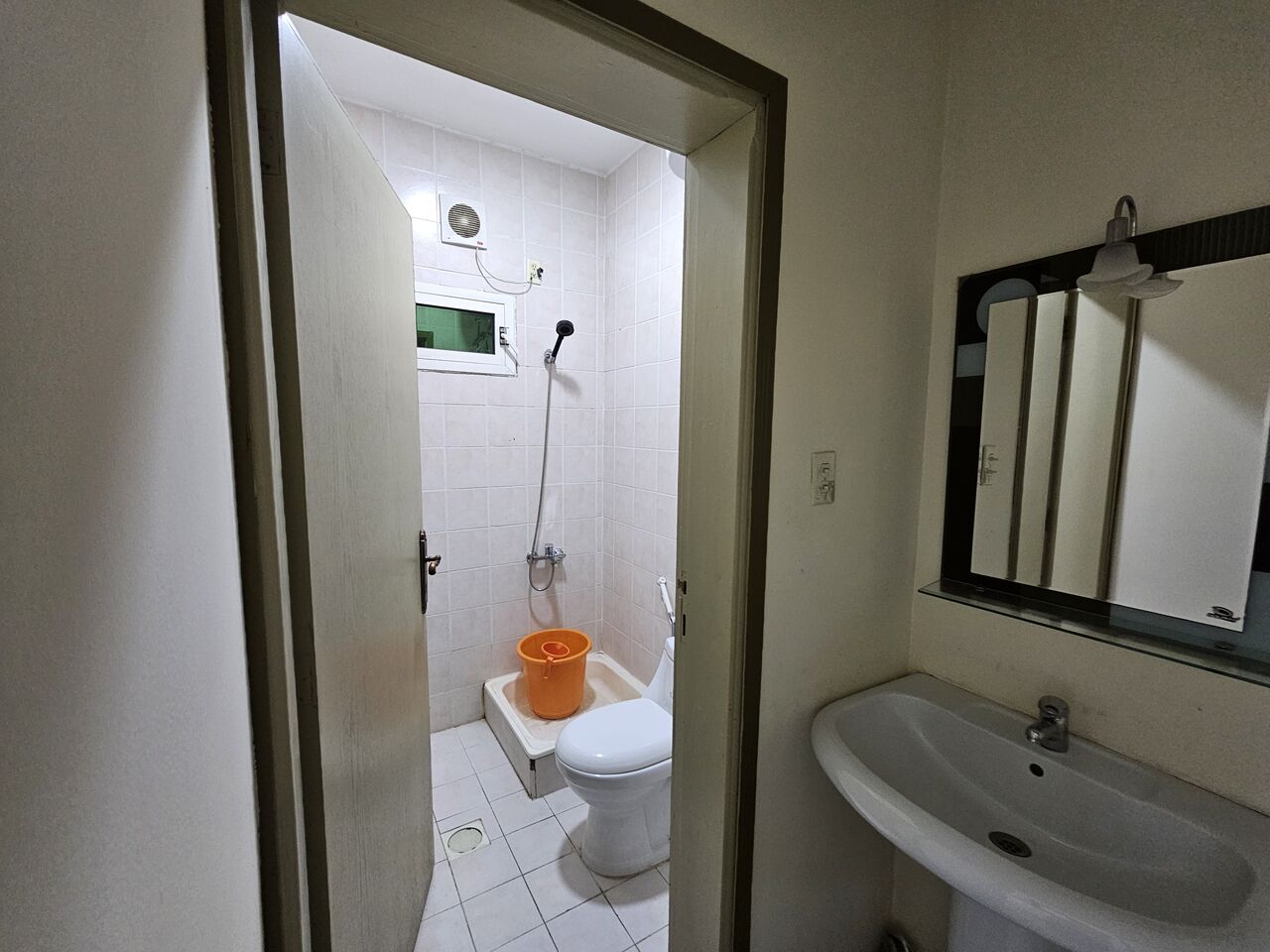 Al Jubail Al Balad, Apartments, Flats, Houses & Villas, SAR 1400/month,  Furnished,  Excellent Executive Bachelor Room With Sea View