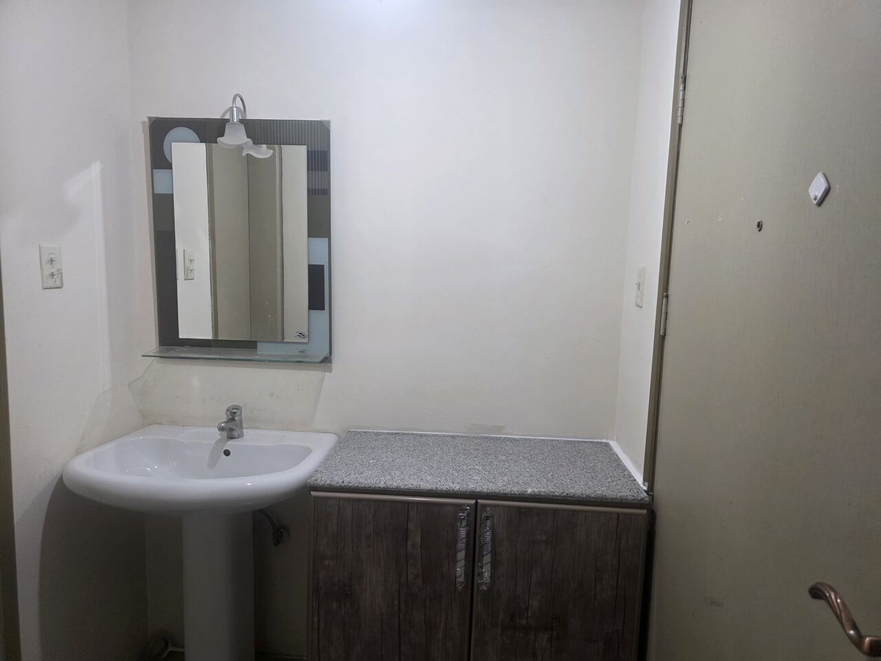 Al Jubail Al Balad, Apartments, Flats, Houses & Villas, SAR 1400/month,  Furnished,  Excellent Executive Bachelor Room With Sea View
