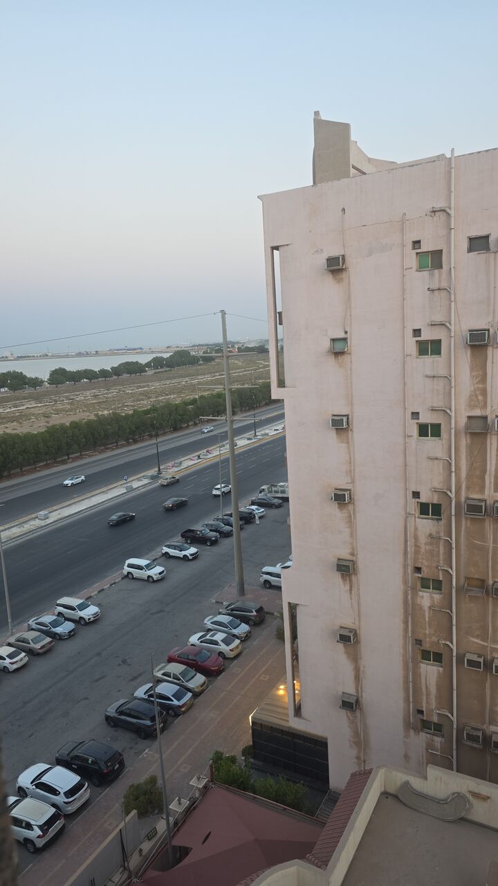 Al Jubail Al Balad, Apartments, Flats, Houses & Villas, SAR 1400/month,  Furnished,  Excellent Executive Bachelor Room With Sea View