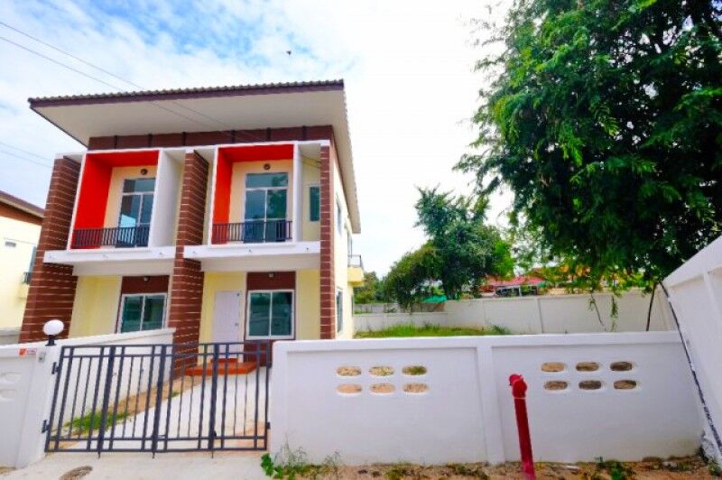Bangkok, Villas, THB 14999,  42 Sq. Feet,  Phayun Beach 2 Km. Fully Decorated, Minimalist, Ready To Move In, 2 Air Conditioners. Ban