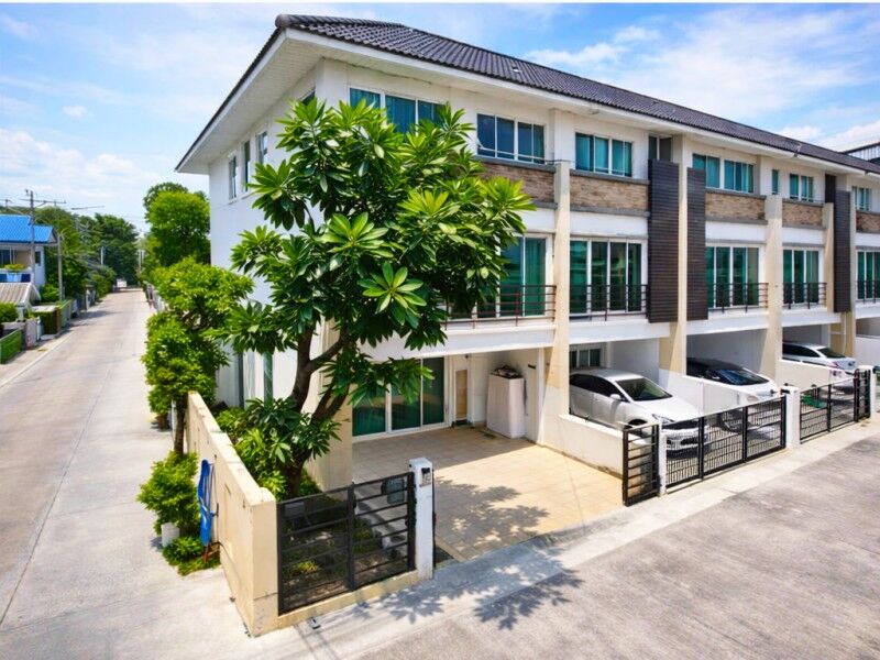 Bangkok, Villas, THB 19999,  22 Sq. Feet,  Phatthanakan 35-45, Kasem Bundit Village, Phatthanakan 22 Sq M., 264 Sq M. Townhome, 3