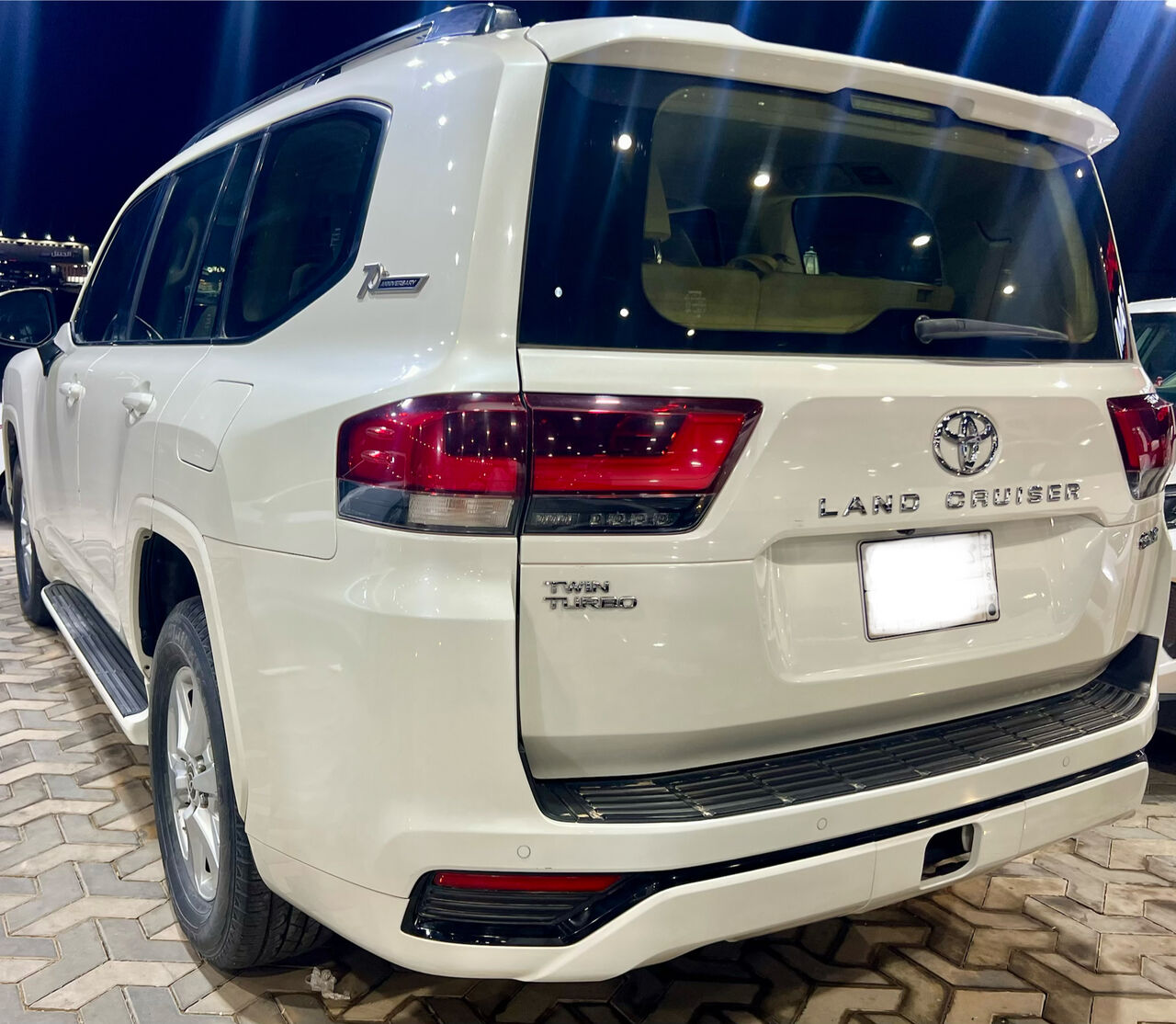 Riyadh, Vehicles, Cars & Trucks , SAR 220,  Toyota Land Cruiser,  2023,  Automatic,  159477 KM,   GXR   V8 Twin Turbo With All Original Condition 100%