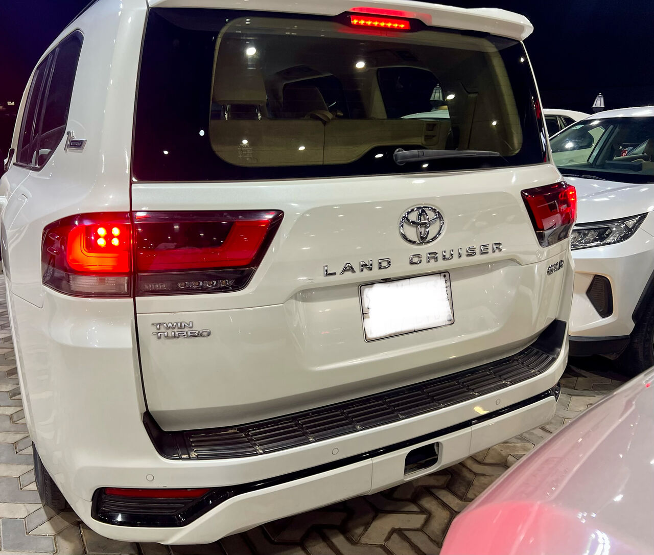Riyadh, Vehicles, Cars & Trucks , SAR 220,  Toyota Land Cruiser,  2023,  Automatic,  159477 KM,   GXR   V8 Twin Turbo With All Original Condition 100%