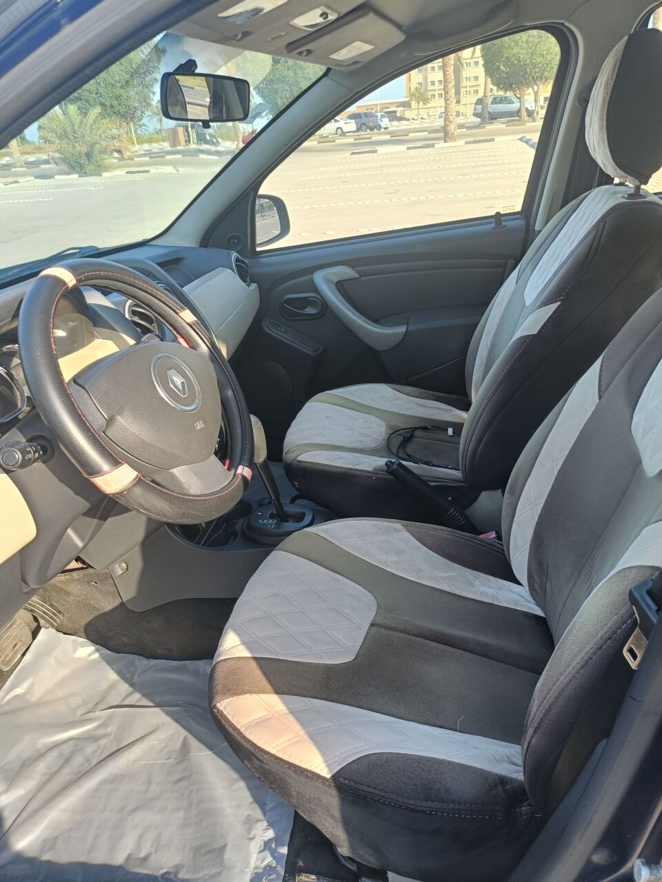 Khobar, Vehicles, Cars & Trucks , SAR 16500,  Renault Duster,  2016,  Automatic,  194700 KM,