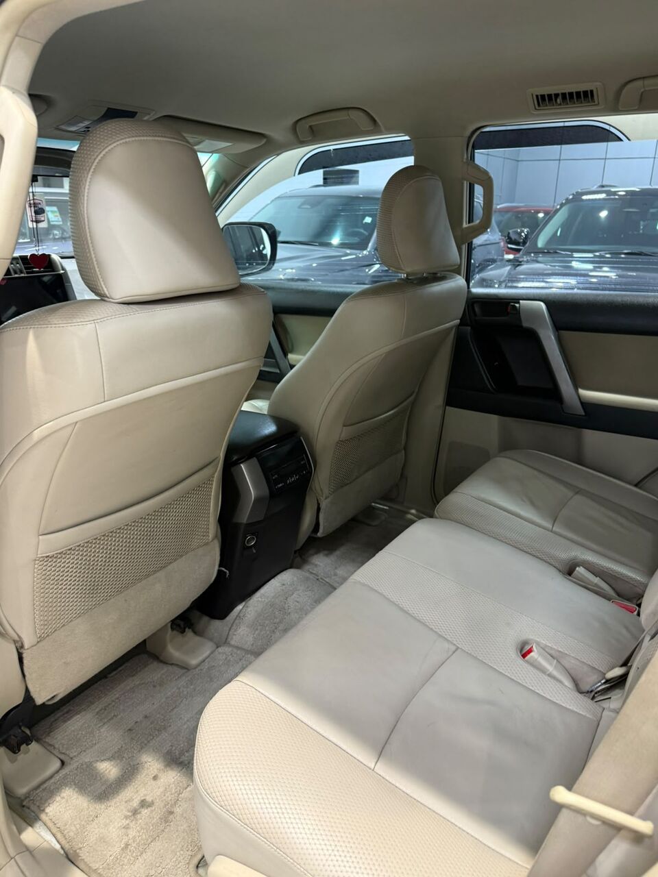 Manama, Vehicles, Cars & Trucks , BHD 6700,  Toyota Prado TX-L,  2011,  Automatic,  202200 KM,    (White)