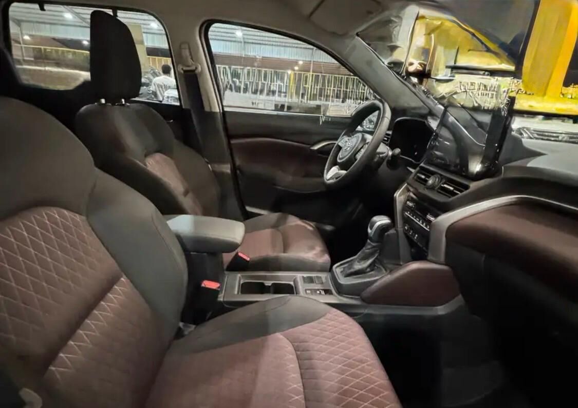 Riyadh, Vehicles, Cars & Trucks , SAR 77000,  TOYOTA URBAN CRUISER,  2026,  Automatic,  1000 KM,  NEW CONDITION WITH MINOR DOOR REPANTED  H