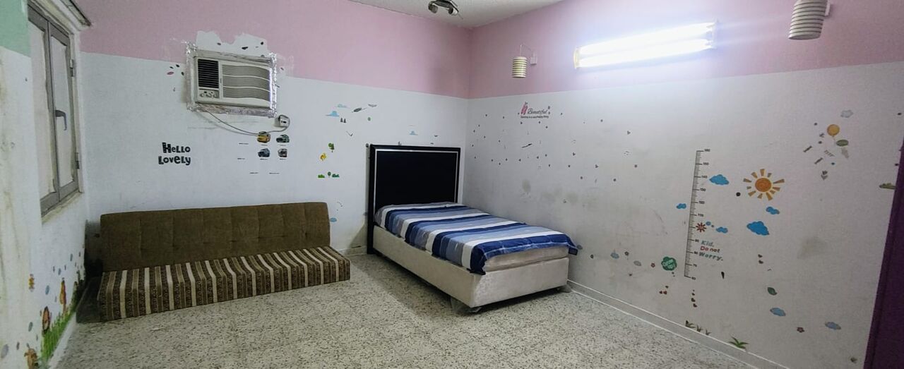 Al Iskan, Rooms for Rent, SAR 1000/month,  1 Room Available For Executive Bachelor Only