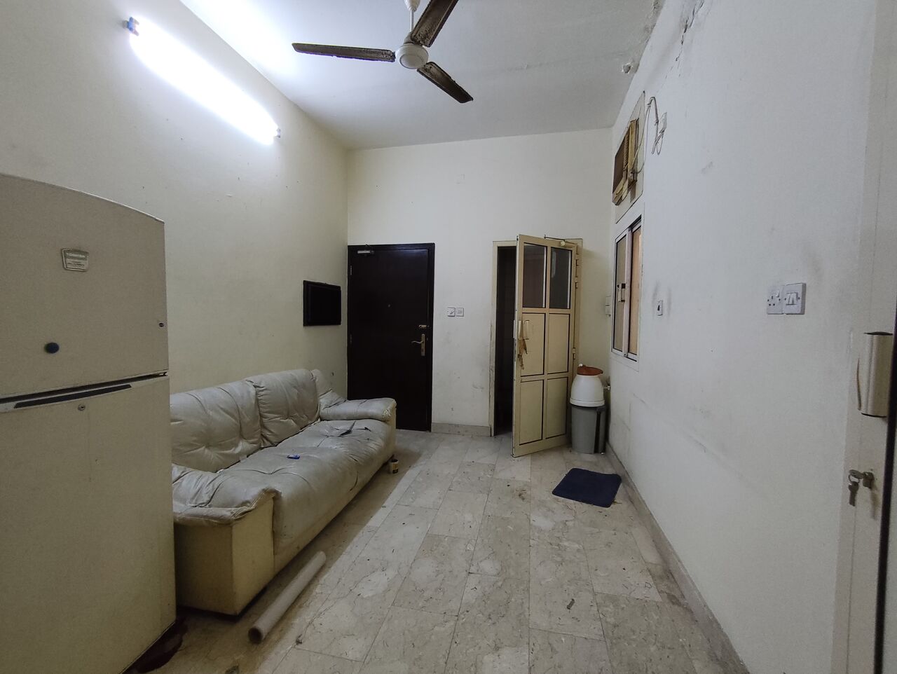 Hidd, Apartments, Flats, Houses & Villas, BHD 130/year,  2 BR,  Hidd:- 2Bhk Flat On Rent With Acs..