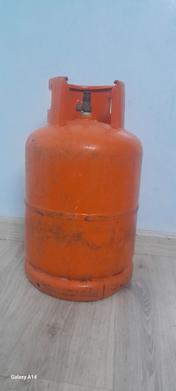 Khobar, Appliances, SAR 450,  1 Big Gas Cylinder And 1 Small Gas Cylinder For Sale