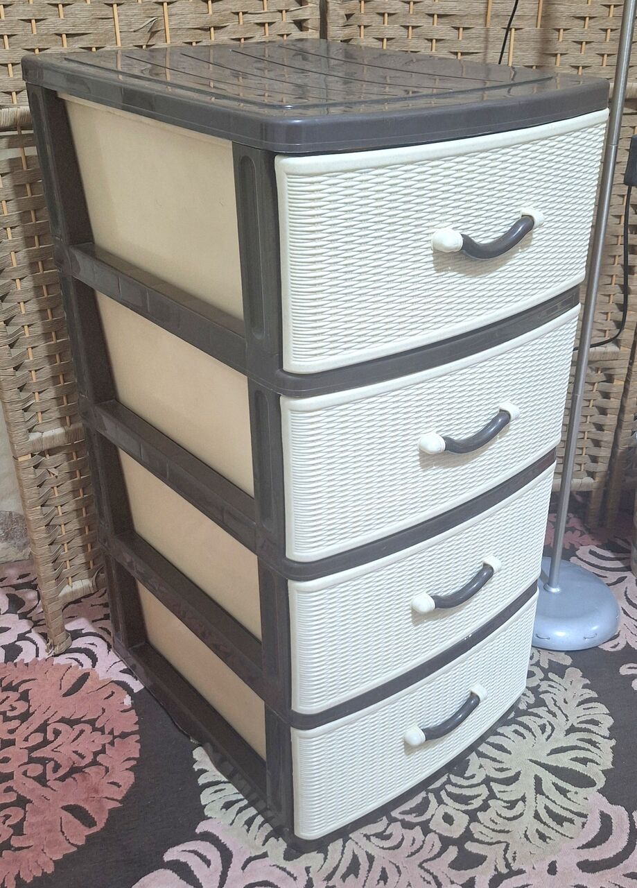Riyadh, Furniture, SAR 120,  Drawer Unit, Stand Lamp, Wall Mirror And Waste Bin