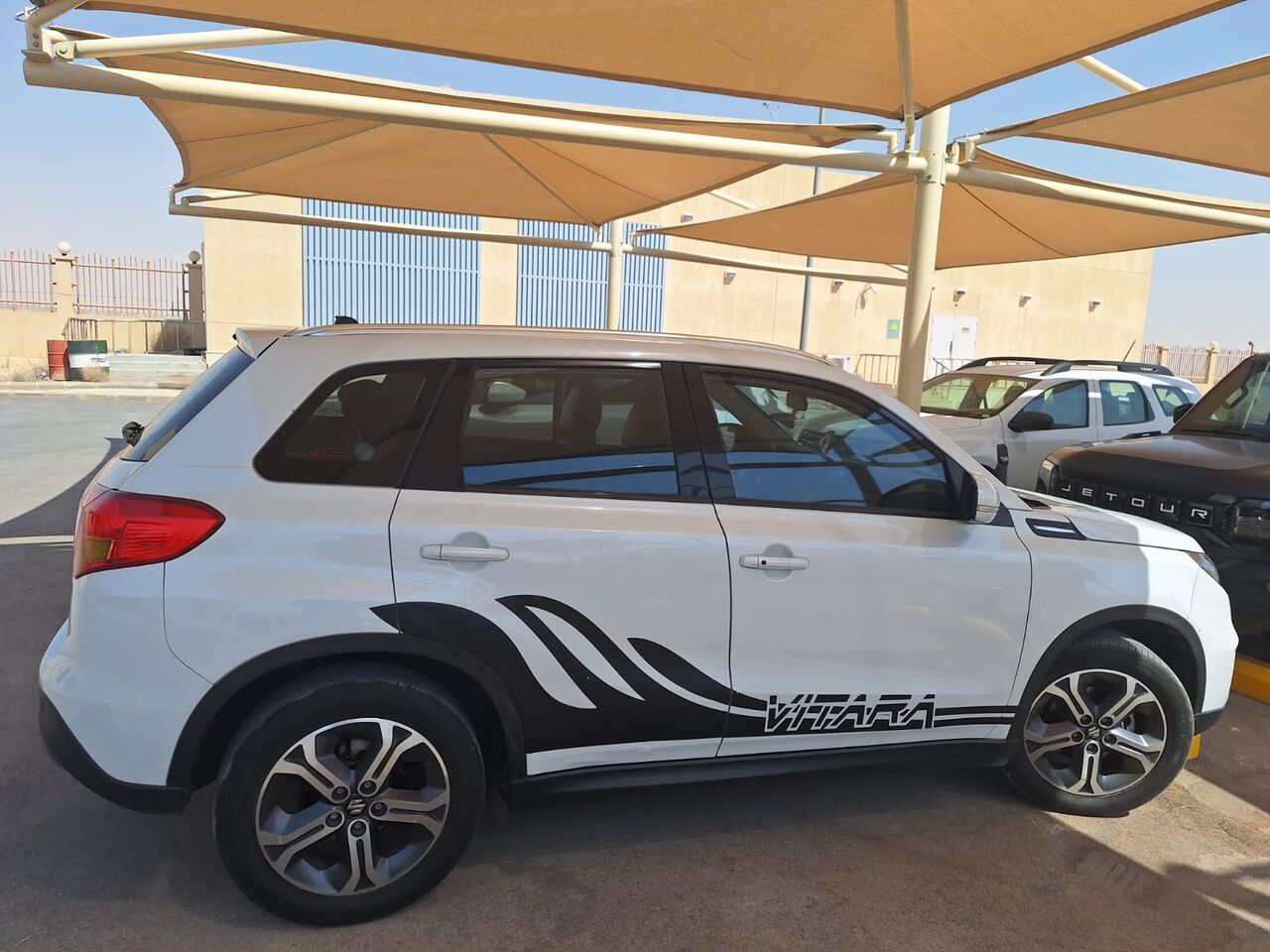 Riyadh, Vehicles, Cars & Trucks , SAR 32000,  Suzuki Vitara,  2017,  Automatic,  161000 KM,    ALLGRIP (4WD) For Sale
