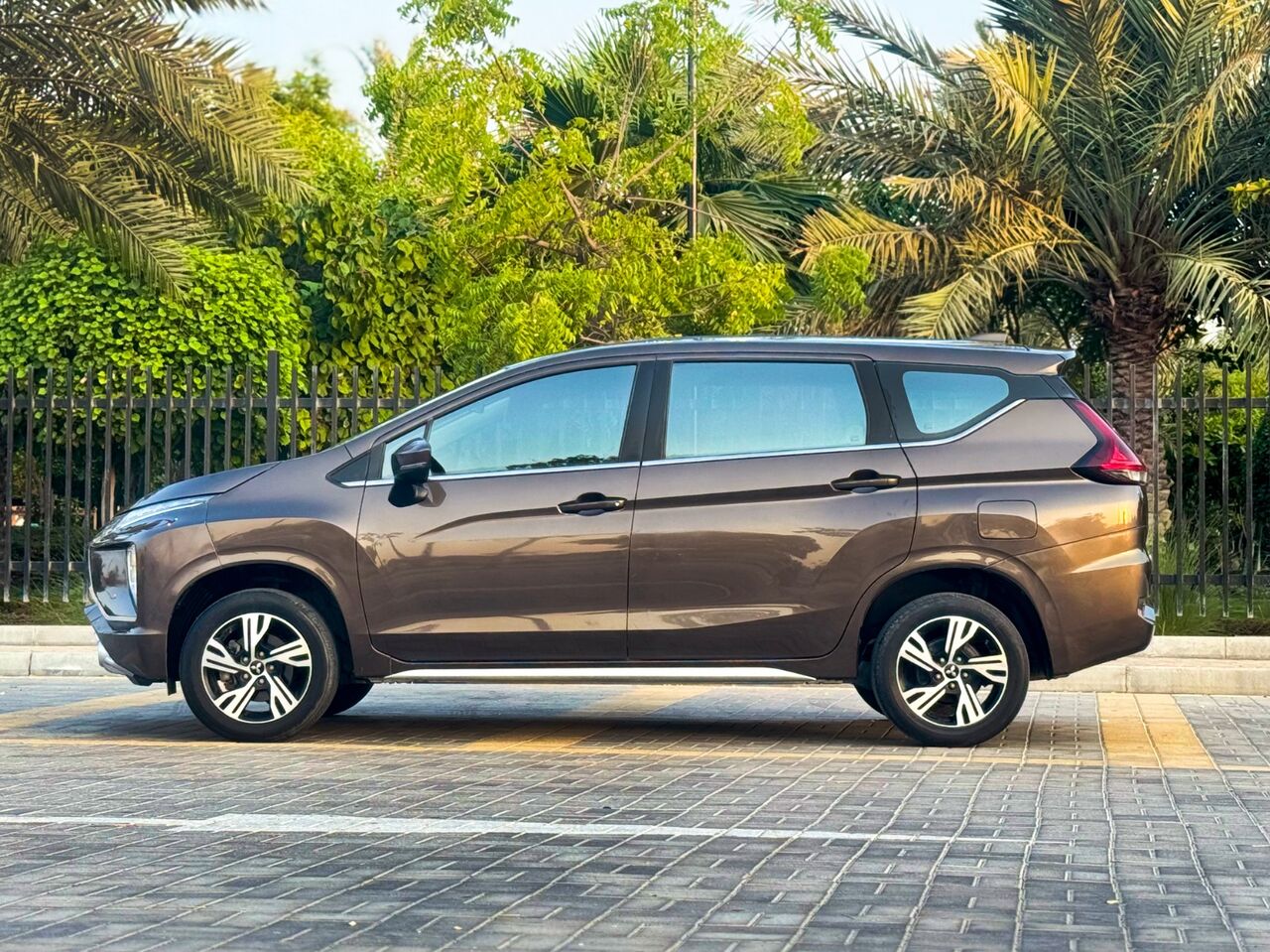 Manama, Vehicles, Cars & Trucks , BHD 100,  MITSUBISHI X-PANDER,  2022,  Automatic,  68000 KM,    MODEL 7 SEATER CAR FOR SALE