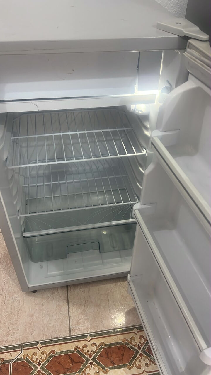 Jeddah, Household Items, SAR 350,  Comfee Mini Refrigerator &ndash; Almost New &ndash; Excellent Condition