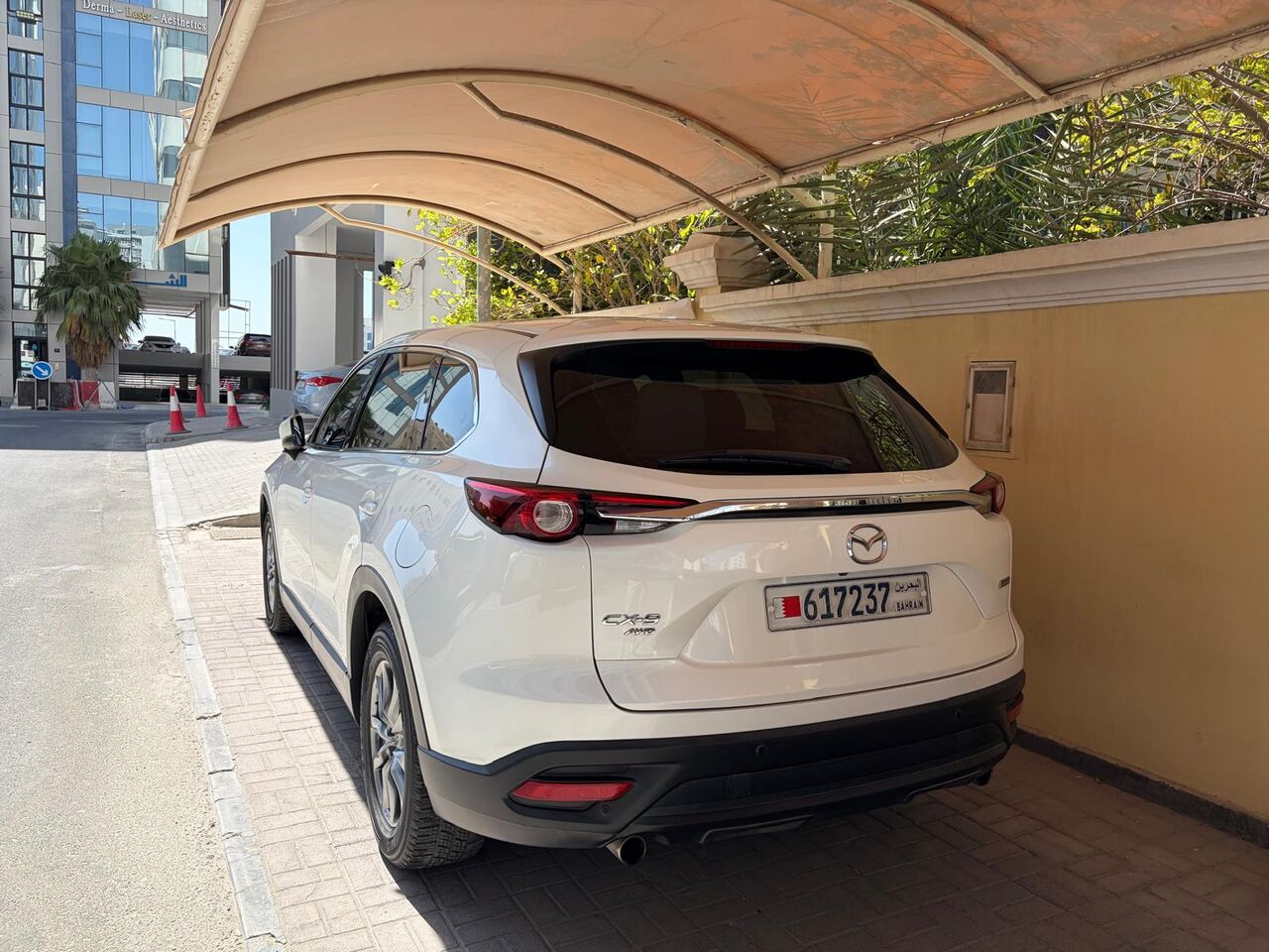 Manama, Vehicles, Cars & Trucks , BHD 6500,  Mazda CX-09 Full Option Imacalite Condation,  2018,  Automatic,  66000 KM,