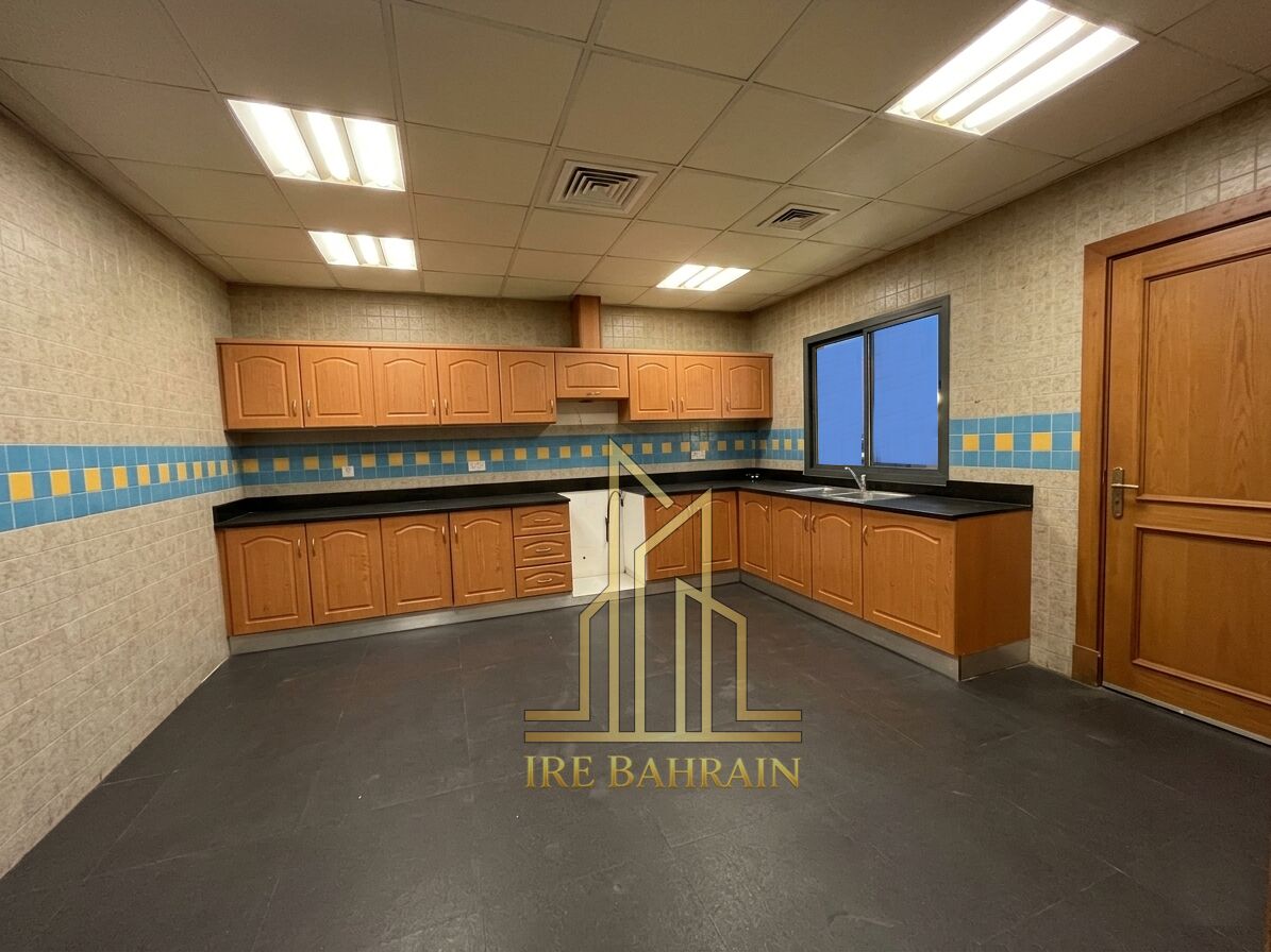 Sanad, Villas, BHD 650,  300 Sq. Meter,  Beautiful Garden Villa For Rent In Sanad BD.650/-