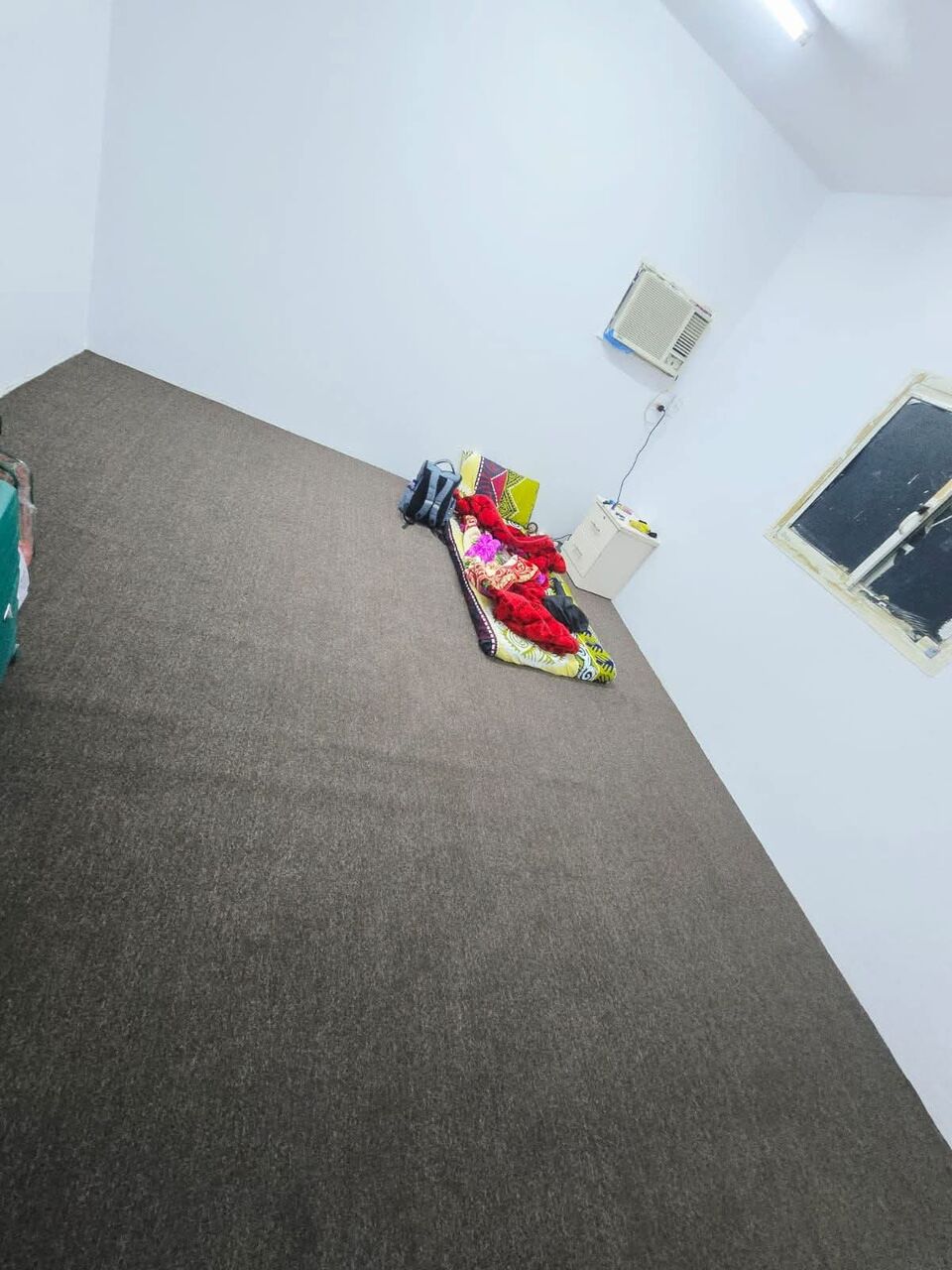 Jubail, Rooms for Rent, SAR 1200/month,  Semi Furshined Room, Seperate Toilet.