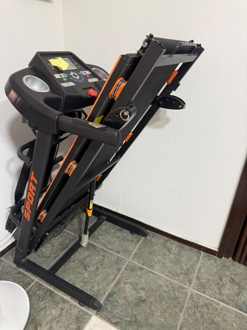 Dammam, Household Items, SAR 850,  Sony BRAVIA HD Smart TV 50" , Treadmill, Ikon Pedestal Fan