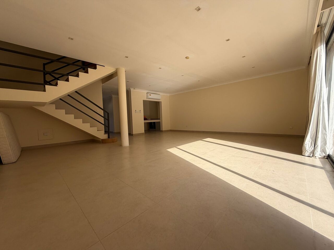 Juffair, Villas, BHD 500,  3BR Semi-Furnished Townhouse For Rent In Juffair | Private Pool