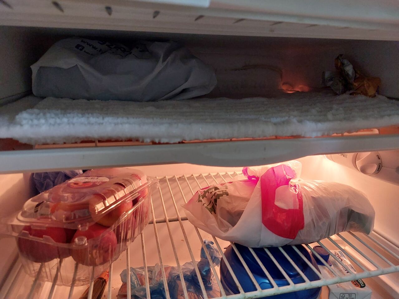Riyadh, Appliances, SAR 550,  Standard Size Room Fridge & Semi-Automatic Washing Machine For Sale (Good Condition)