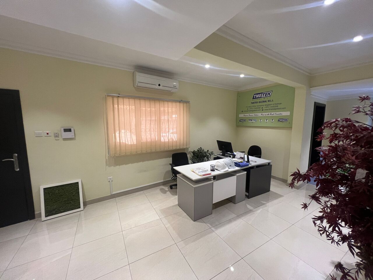 Zinj, Offices, BHD 375,  105 Sq. Meter,  Modern Semi-Fitted Office For Rent In Zinj