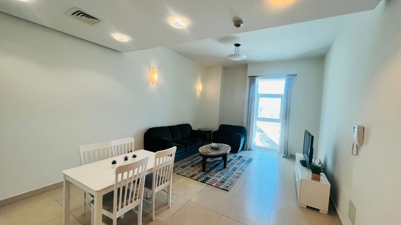 Manama, Apartments, Flats, Houses & Villas, BHD 330/month,  Furnished,  1 BR,  Apartment For Rent In Reef Island &ndash; All-Inclusive Deal | Closed Kitchen | Housekeeping