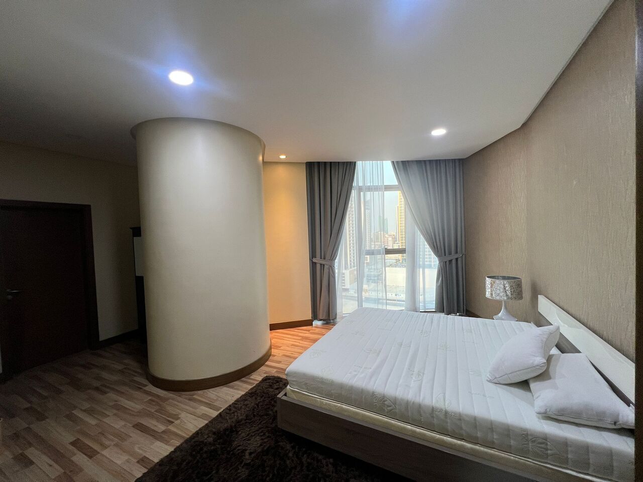 Al Seef, Apartments, Flats, Houses & Villas, BHD 370/month,  Furnished,  1 BR,  Apartment For Rent In Seef | Stunning Sea & Canal Views