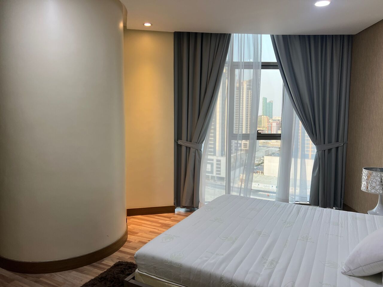 Al Seef, Apartments, Flats, Houses & Villas, BHD 370/month,  Furnished,  1 BR,  Apartment For Rent In Seef | Stunning Sea & Canal Views