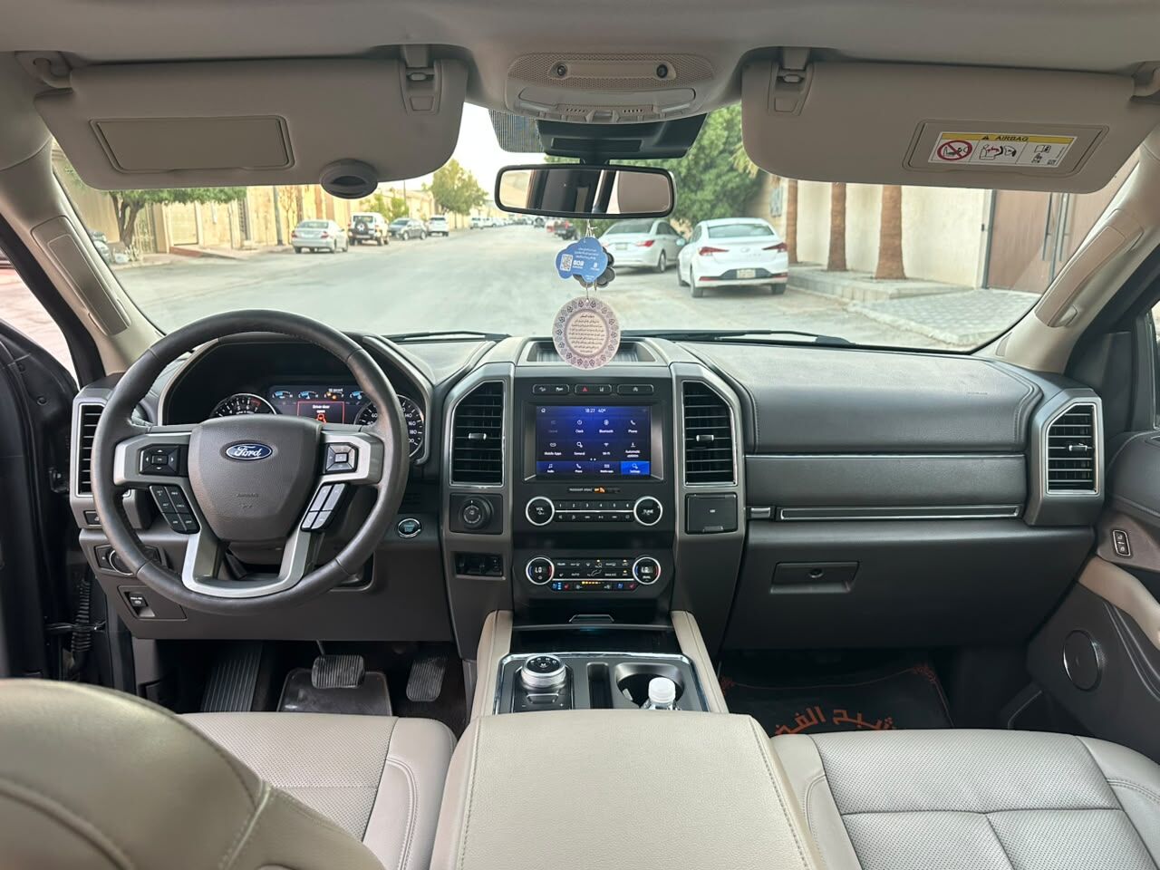 Riyadh, Vehicles, Cars & Trucks , SAR 135000,  Ford Expedition XLT,  2021,  Automatic,  123000 KM,    Edition 4x4 Panorama Sunroof N Full Options (1st Owner)