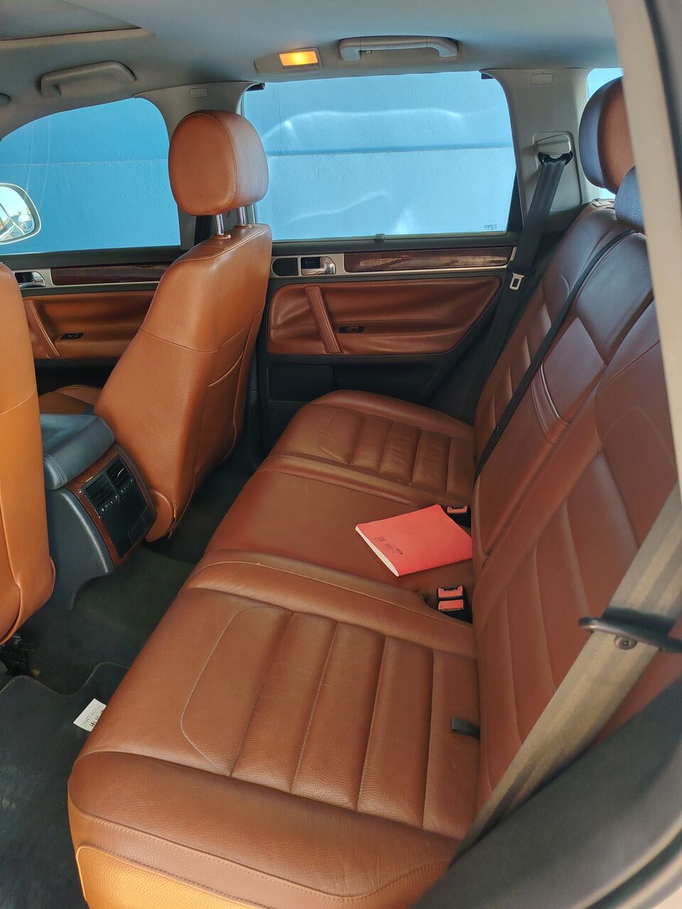 Manama, Vehicles, Cars & Trucks , BHD 1650,  Volkswagen Touareg,  2009,  Automatic,  300000 KM,   For Sale