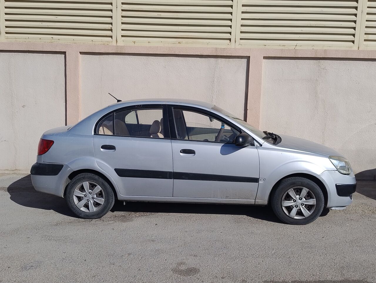 Riyadh, Vehicles, Cars & Trucks , SAR 11000,  Kia Rio,  2009,  Manual,  400000 KM,    Model  Gear