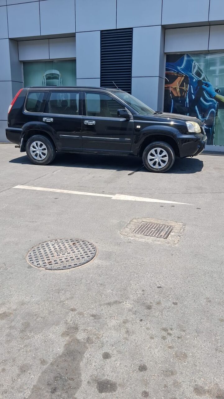 Manama, Vehicles, Cars & Trucks , BHD 1200,  Nissan X-Trail,  2006,  Automatic,  300000 KM,   For Sale