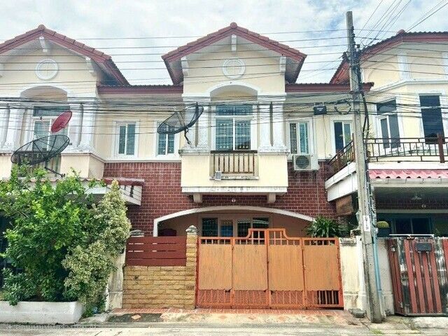 Bangkok, Real Estate For Sale, THB 1850000,  3 BR,  21 Sq. Feet,  Townhome The Connect 5 Wongwaen-Ramindra, Good Location, Cheapest In The Project.