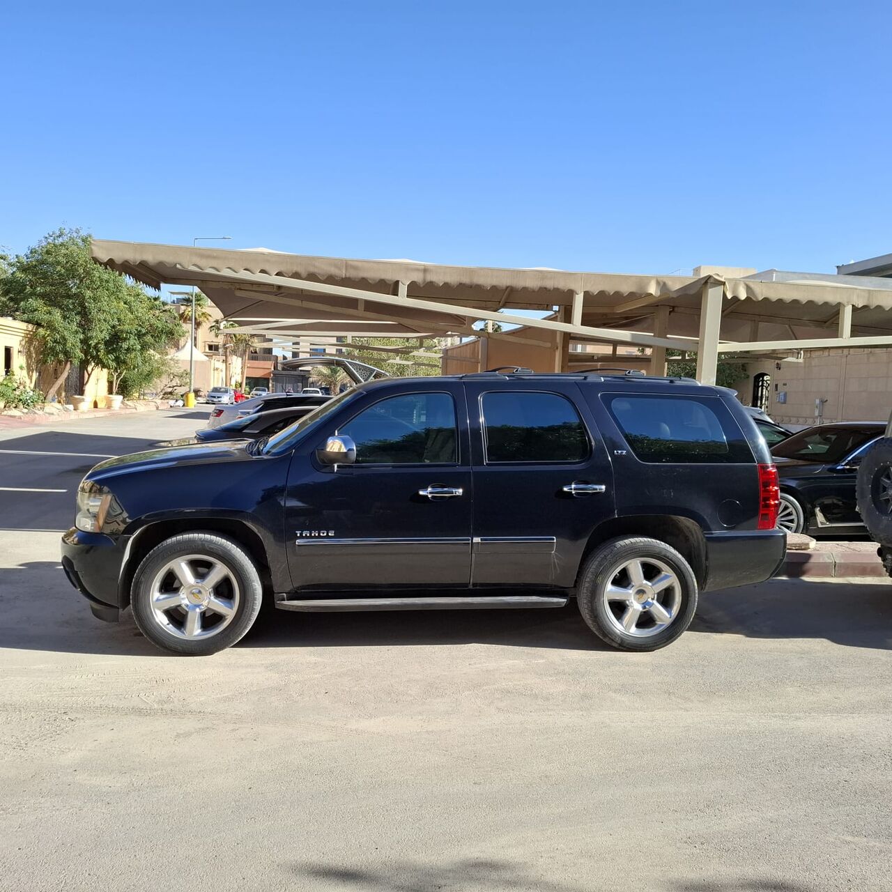 Al Izdihar, Vehicles, Cars & Trucks , SAR 38500,  Chevrolet Tahoe,  2011,  Automatic,  224000 KM,  Black Tahoe 4 &times;4  LTZ Full Option