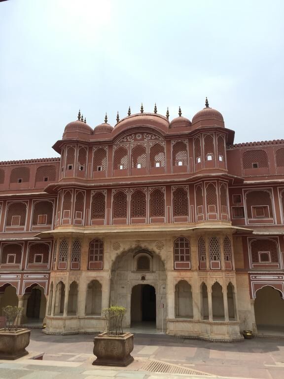 Jaipur, Apartments, Flats, Houses & Villas, INR 10/day,  Furnished,  3 BR,  2200 Sq. Feet,  Three Bedrrom Service Apartment Jaipur