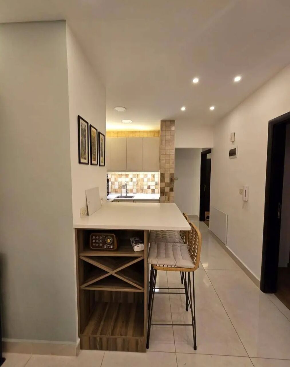 Amman, Apartments, Flats, Houses & Villas, JOD 7800/year,  Furnished,  2 BR,  Fully Furnished Two Bedroom Apartment With Baconly In Jabal Webdeh 00962777688956