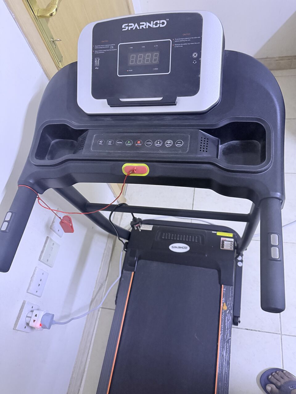 Al Malaz, Health & Beauty Items, SAR 900,  Treadmill And Electric Foot Massager - Almost New