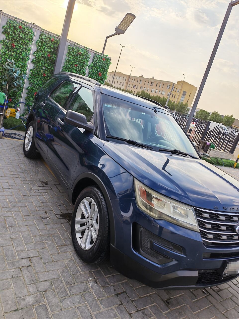 Riyadh, Vehicles, Cars & Trucks , SAR 46000,  Ford Explorer,  2017,  Automatic,  272 KM,    For Sale In Very Good Condition