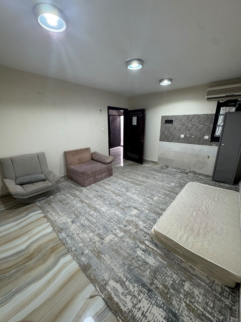 Umm Al Hamam, Bedspace For Rent, SAR 700/month,  Bedspace Available