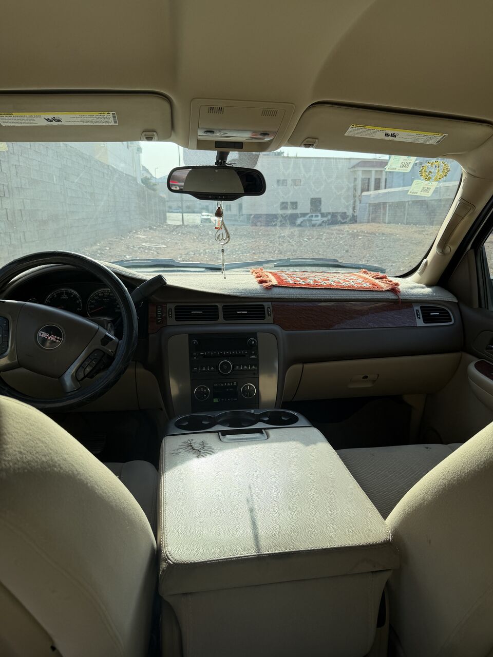 Madinah, Vehicles, Cars & Trucks , SAR 25,  Gmc Yukon,  2008,  Automatic,  506000 KM,    For Sale.just Buy & Drive.